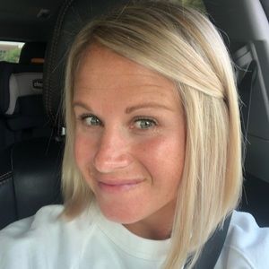 Meet your Posher, Alyson